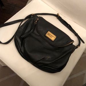 Used & adored Marc Jacobs cross body -black